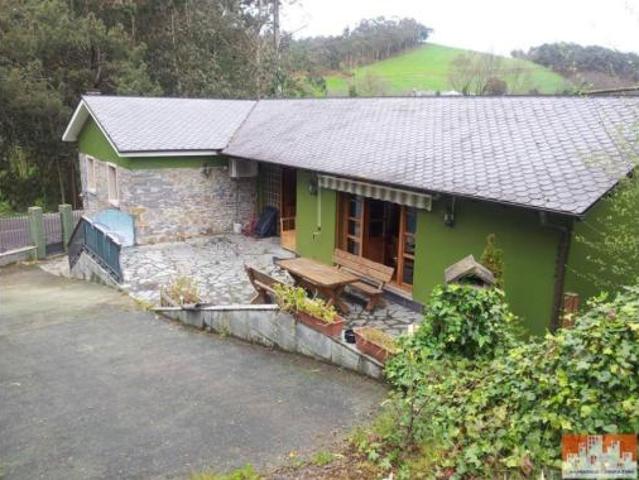 Casa adosada Venta Navia, Braña del Río Navia