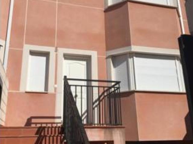 Casa adosada Venta Saelices, Saelices