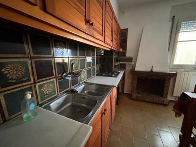 Casa adosada Venta Salt, Veïnat