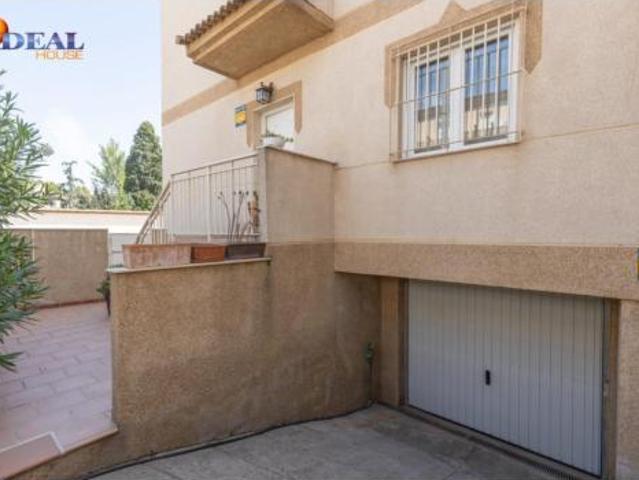 Casa adosada Venta Santa Fe, Santa Fe