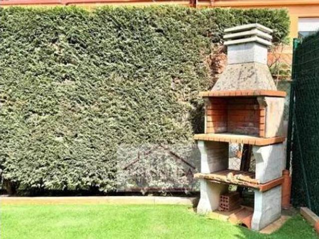 Casa adosada Venta Siero, La Fresneda Bobes Valbona Viella