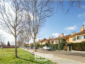 Casa adosada Venta Simancas, Simancas