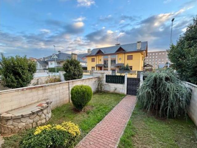 Casa adosada Venta Ponferrada, Centro