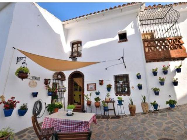 Casa adosada Venta Parauta, Parauta