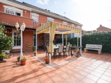 Casa adosada Venta Parla, Las Américas