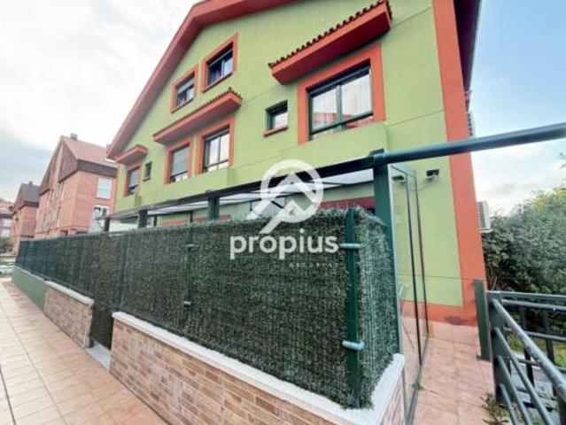 Casa adosada Venta Parres, Castañera Parres