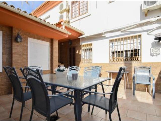 Casa adosada Venta Peligros, Peligros