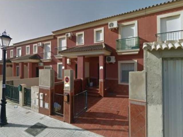 Casa adosada Venta Pilas, Pilas