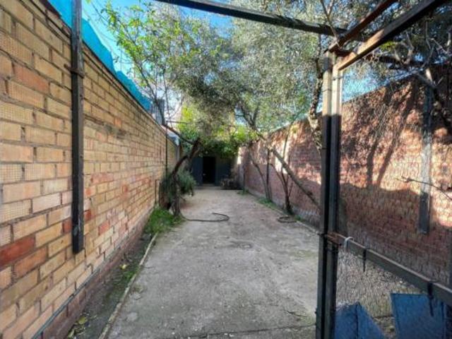 Casa adosada Venta Pilas, Pilas