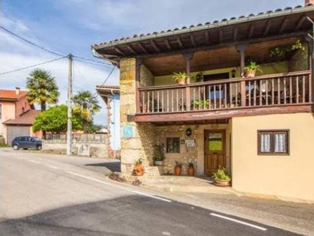 Casa adosada Venta Piloña, Piloña
