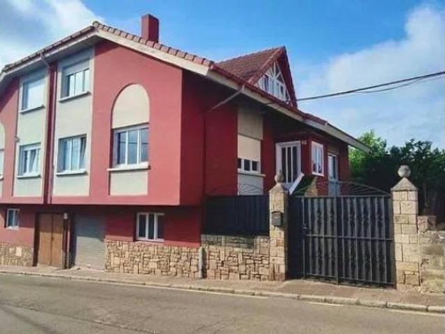Casa adosada Venta Reinosa, Reinosa