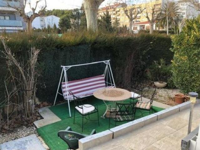 Casa adosada Venta Requena, Requena