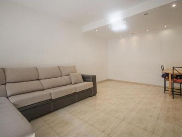 Casa adosada Venta Rubí, Ca n'Oriol
