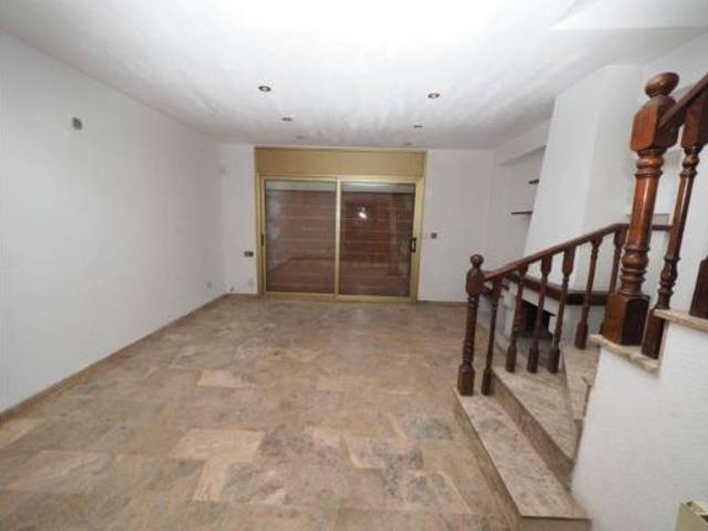 Casa adosada Venta Rubí, Mercat