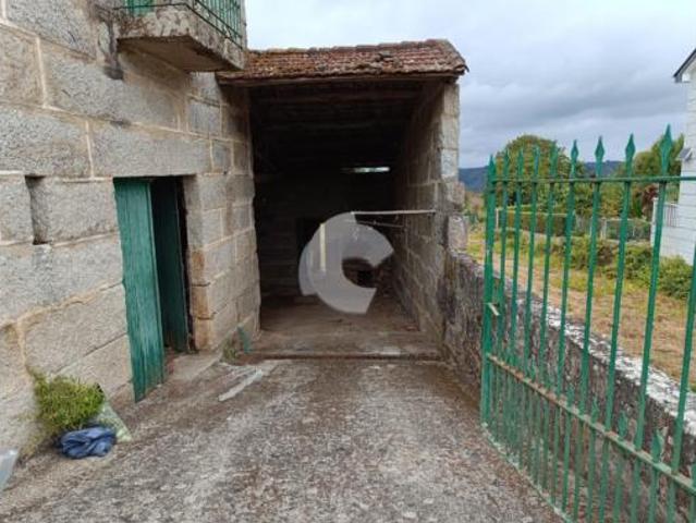 Casa adosada Venta Toén, Toén