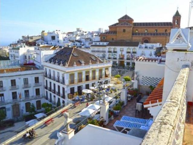 Casa adosada Venta Torrox, Núcleo