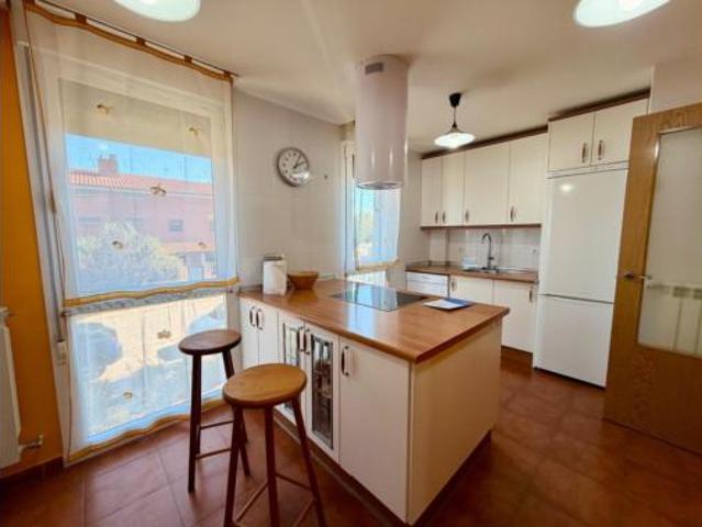 Casa adosada Venta Valdorros, Valdorros