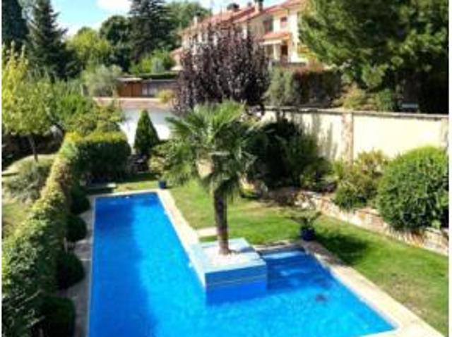 Casa pareada Venta Valdemanco, Valdemanco