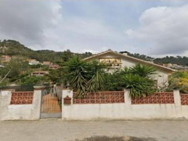 Casa adosada Venta Vallirana, Vallirana