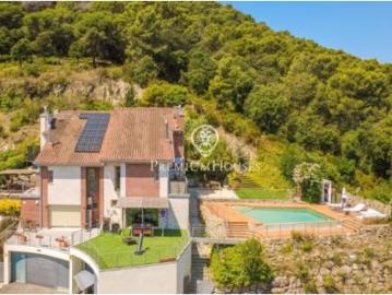 Casa adosada Venta Vallromanes, Vallromanes