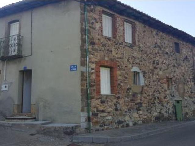 Casa adosada Venta Vegacervera, Coladilla