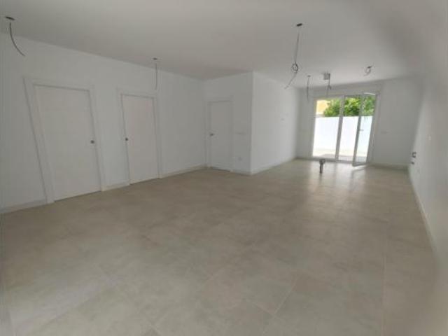 Casa adosada Venta Vegas del Genil, Belicena