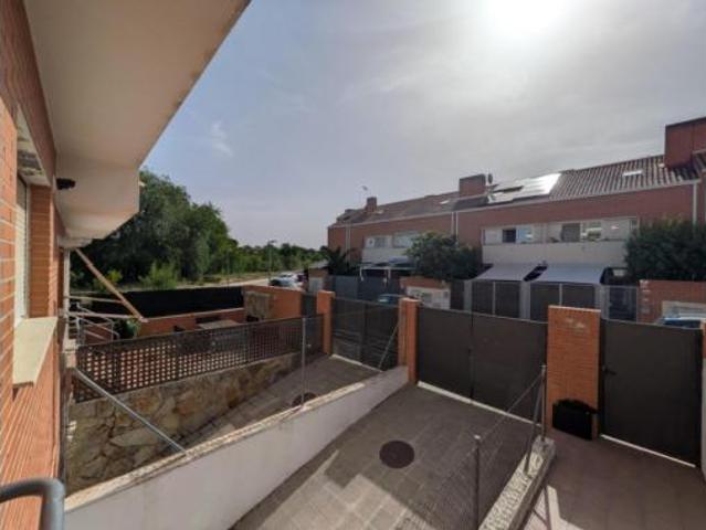 Casa adosada Venta Villalbilla, Villalbilla
