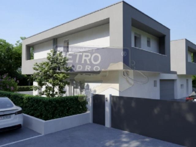 CASA AFFIANCATA in VENDITA a ZANE' di 6 vani