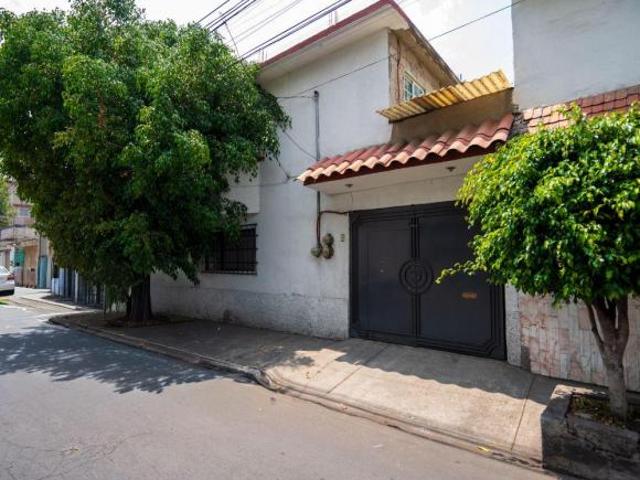 Casa Agrícola Pantitlán | 202m² Terreno | Ideal Comercio o Deptos