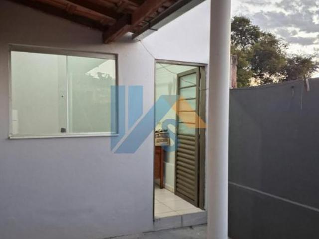 Casa Conjunto Habitacional Água Limpa
