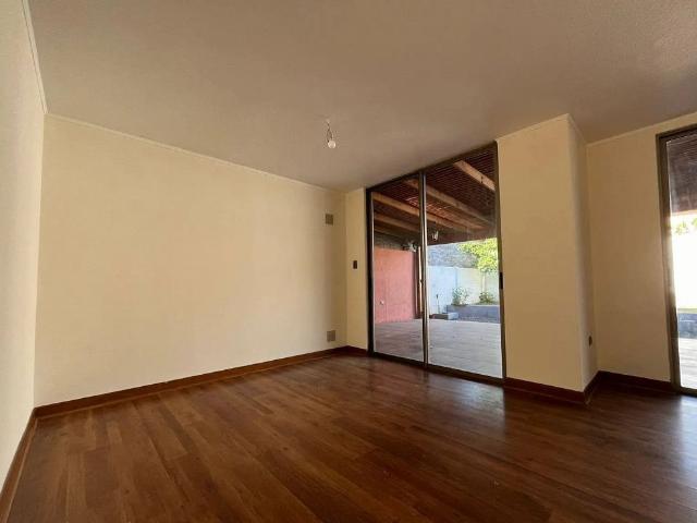 CASA AISLADA 3D 3B 270 M2 TERRENO /VALLE LA RESERVA