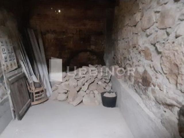Casa aislada para reformar con terreno, a 2 km. de Vilarchao Coles