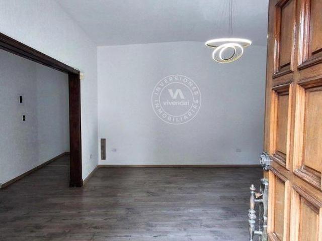 Casa al norte de 1 planta, 3 habs, cada una con baño y cuarto de servicio