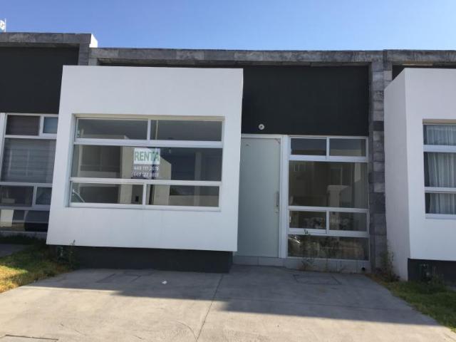 CASA AL PTE. DE LA CD. PRIVADO, NUEVA, UNA PLANTA, EQUIPADA, PLUSVALIA, SEGURIDAD, VIAS RAPIDAS