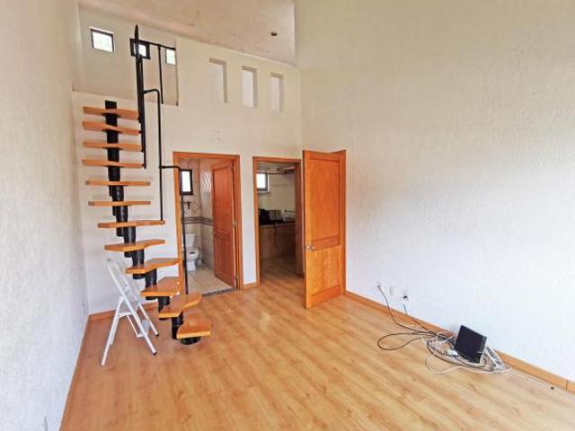Casa al Sur de la ciudad, con muchos espacios y lugars donde tener la mejor convivencia familiar