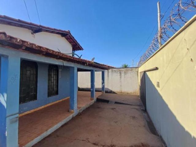 Casa, Alcides Junqueira, Ituiutaba, MG