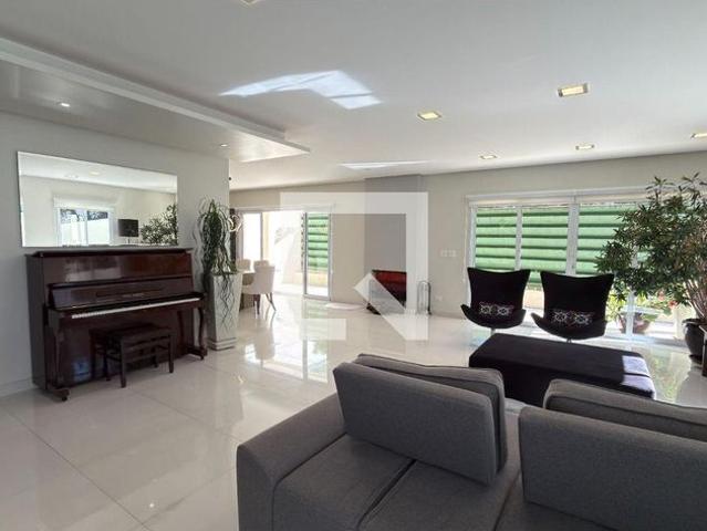 Casa, Alphaville, 3 Quartos, 2000 m2 Santana de Parnaíba