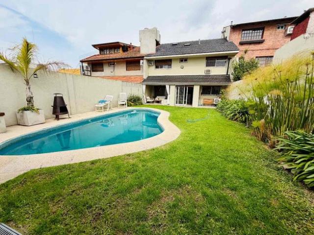 Casa Alquiler Martinez Pileta Jardin 4 dormitorios
