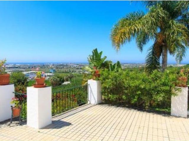Casa Alquiler Motril, Zona Ronda de Poniente Avenidas Salobreña Enrique Martín Cuevas