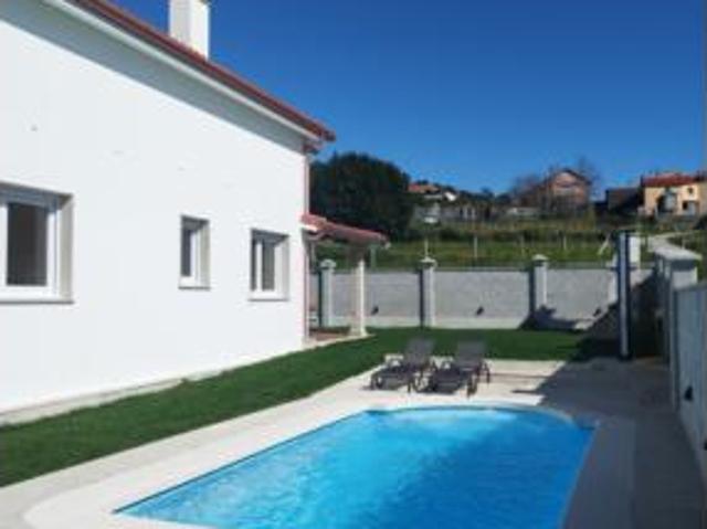 Casa Alquiler Outes, Tavilo