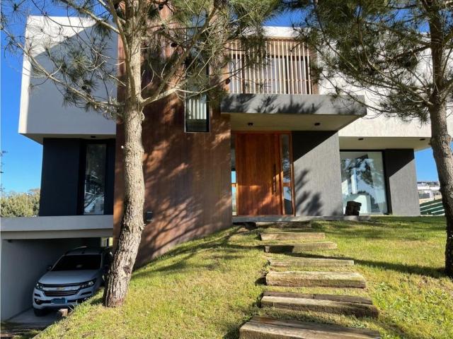 Casa Alquiler Costa Esmeralda Deportivo Lote 146 5 Dorm Pileta