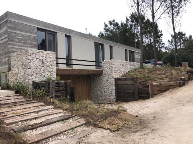 Casa Alquiler Costa Esmeralda Maritimo III Lote 106 4 Dorm 12 Pers