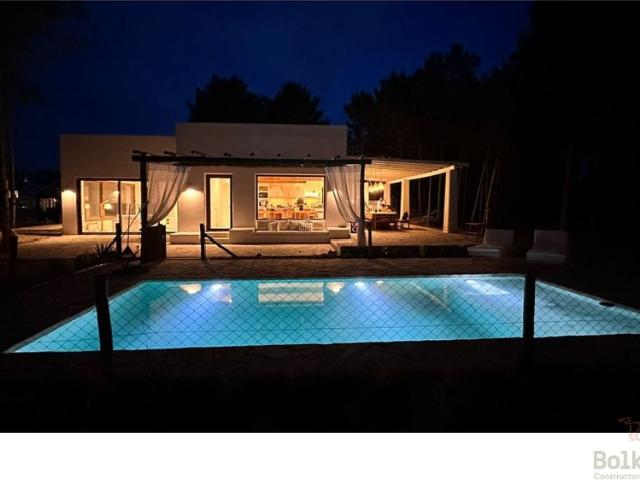 Casa Alquiler Costa Esmeralda Senderos II Lote 156 Piscina