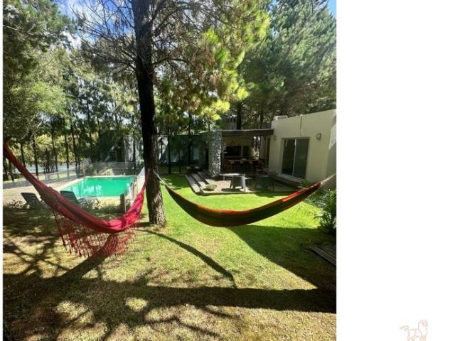 Casa Alquiler Costa Esmeralda Senderos II Lote 130 Piscina