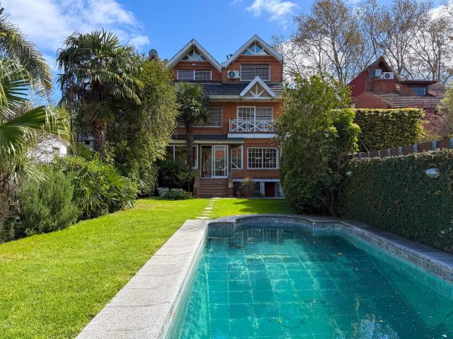 Casa / Alquiler, Pirovano al 500, Martinez