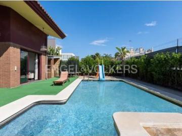 Casa en alquiler en Calle del Castillo, Valencia - Jardín