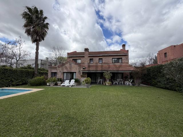 CASA ALQUILER TEMPORARIO VERANO 2027, 6 ambientes