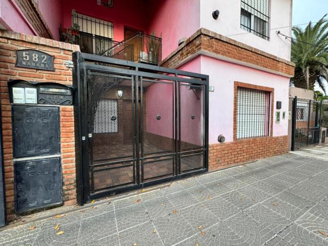 Casa Alquiler 15 años 3 ambientes, 100m2, 1 cochera, Habana 582, San Antonio de Padua, Partido de Merlo | Argenprop