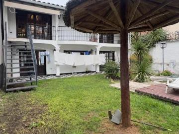 Casa Alquiler 25 años 4 ambientes, 240m2, 1 cochera, Barrio Tres Cerritos, Salta | Argenprop