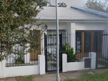 Casa Alquiler 2 dormitorios, 1 cochera, San Martín 2200, Alvear, Santa Fe | Argenprop